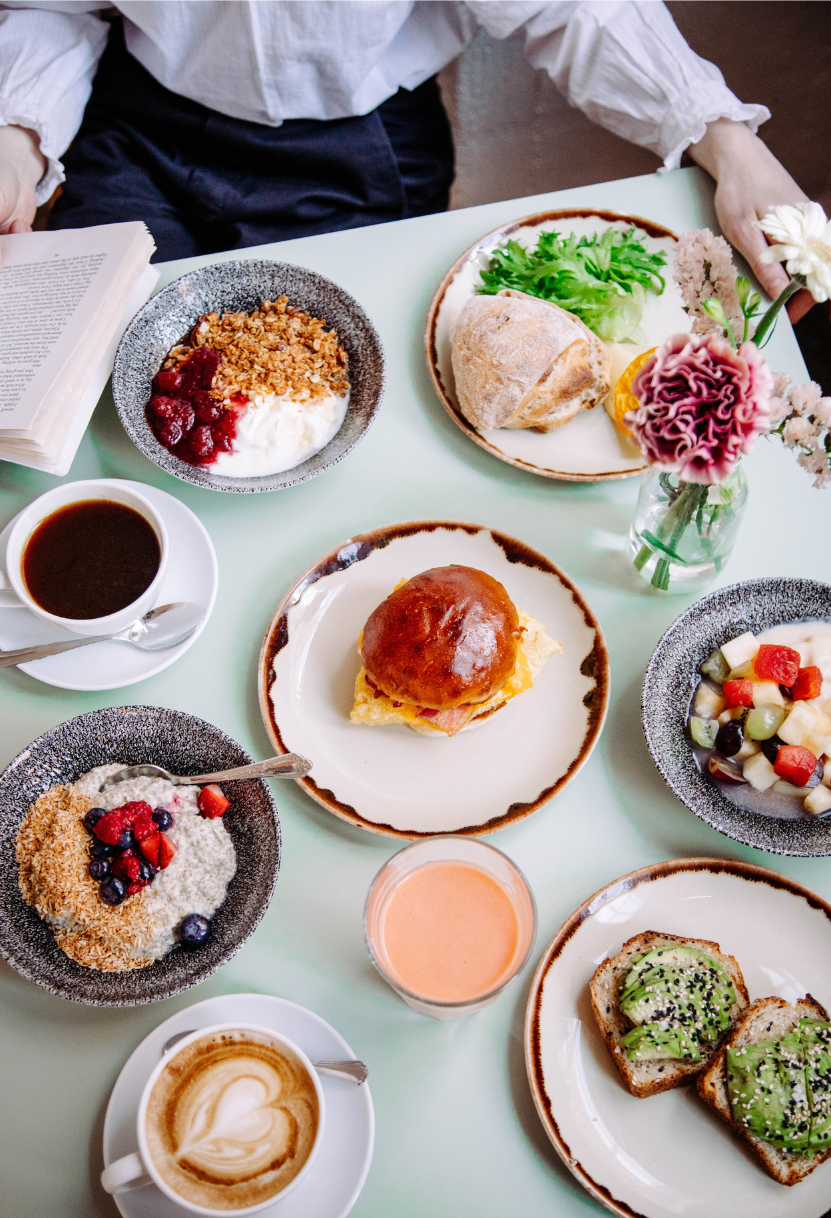 BREAKFAST SET yhdelle / for one 17 €